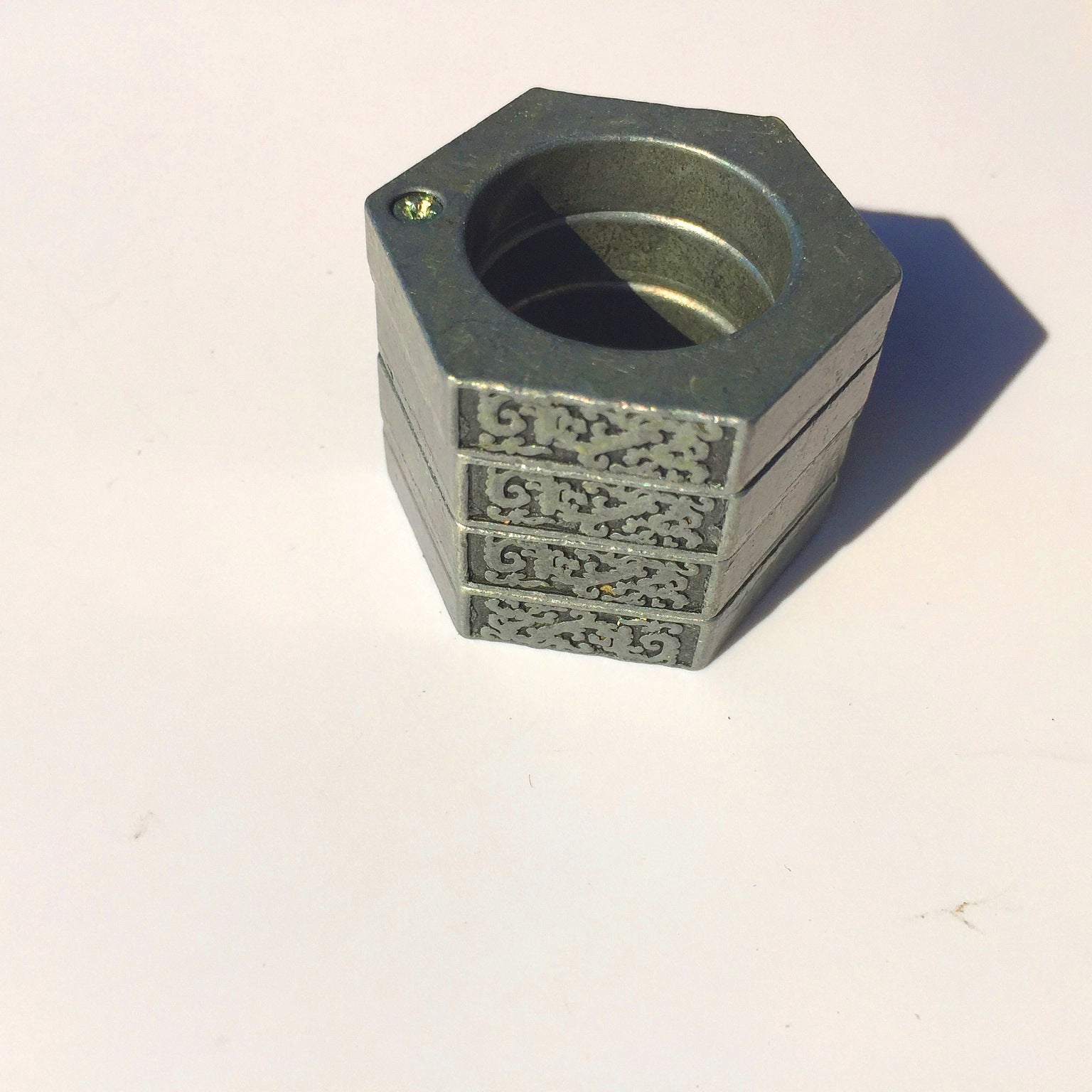 Self-Defense Hexagon Ring | Emergency Window Breaker, Finger Buckle EDC Tool in Ancient Silver, Bronze, Gold & Silver