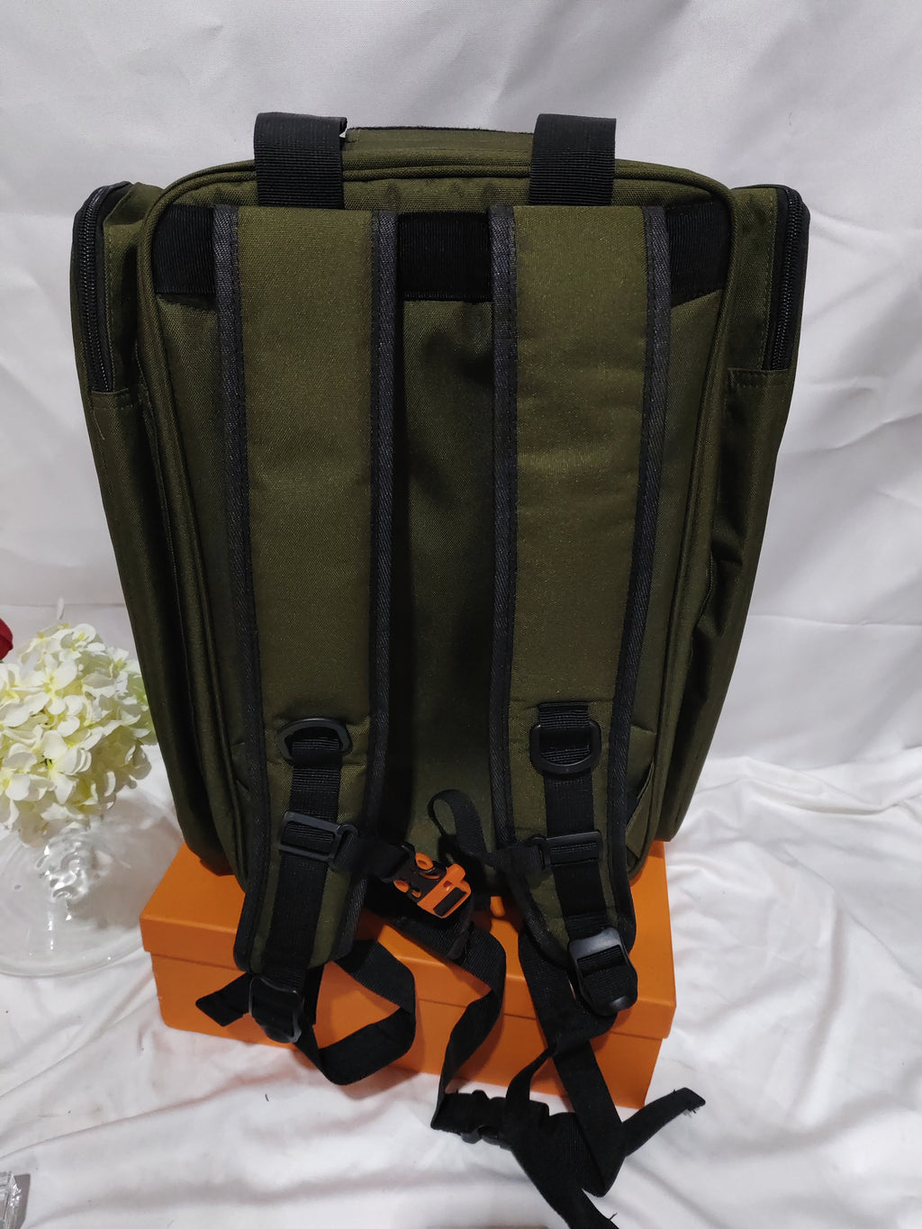 Professional Emergency First Aid Bag | Waterproof Oxford Organizer for Earthquake, Rescue & Medical Kits — Army Green, Navy Blue, Red